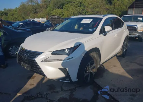 2018 Lexus Nx 300 z USA, uszkodzony, nr VIN JTJYARBZ4J2100282